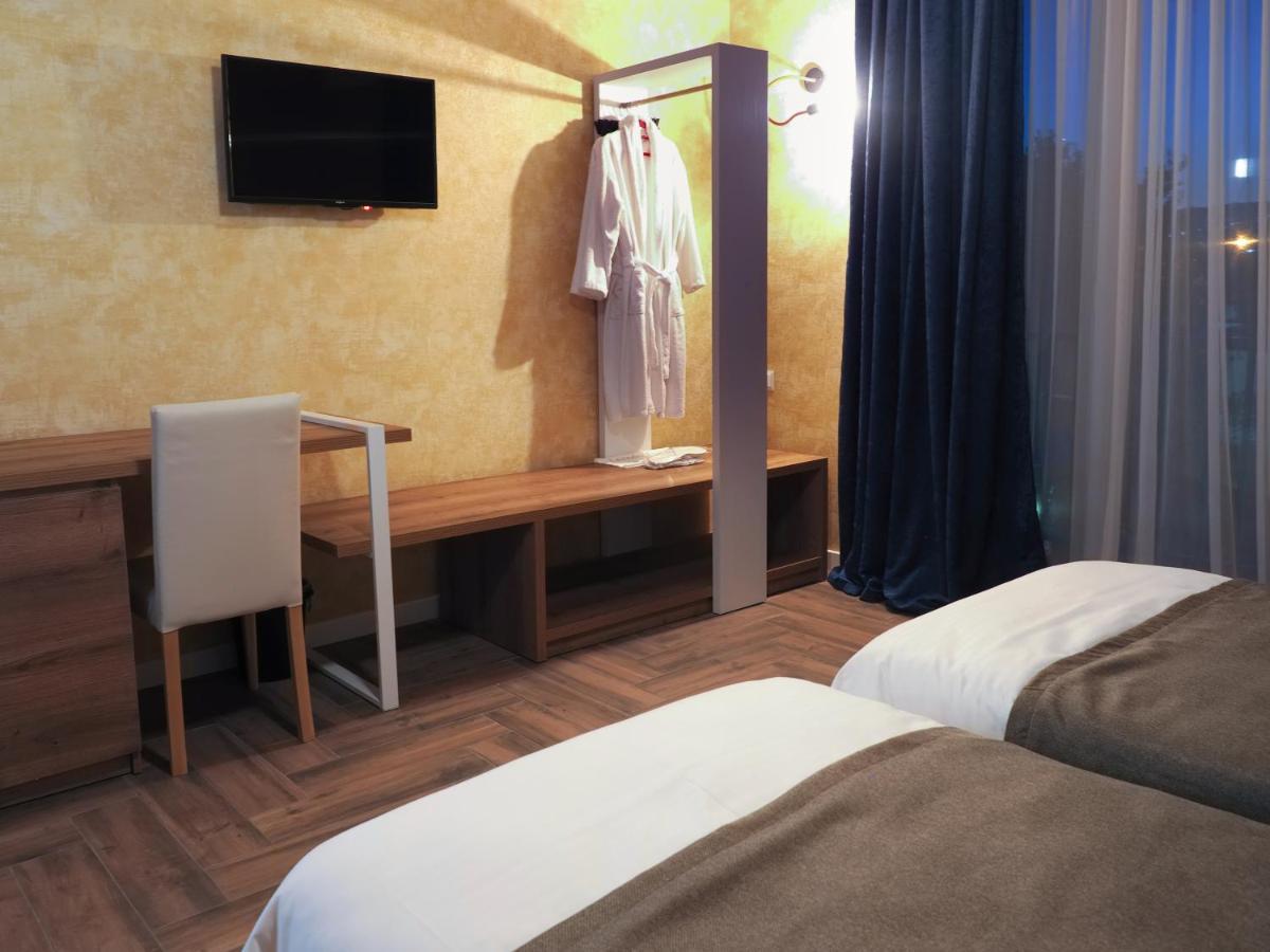 Hotel Banihills Tbiliszi Kültér fotó