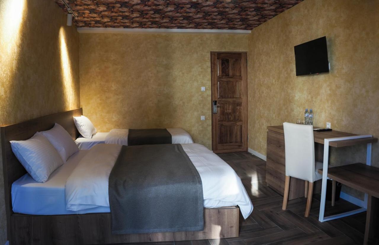 Hotel Banihills Tbiliszi Kültér fotó