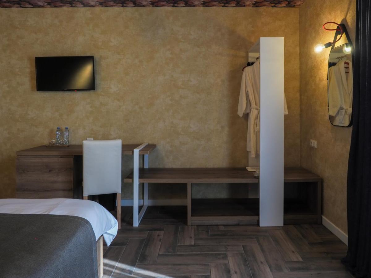 Hotel Banihills Tbiliszi Kültér fotó