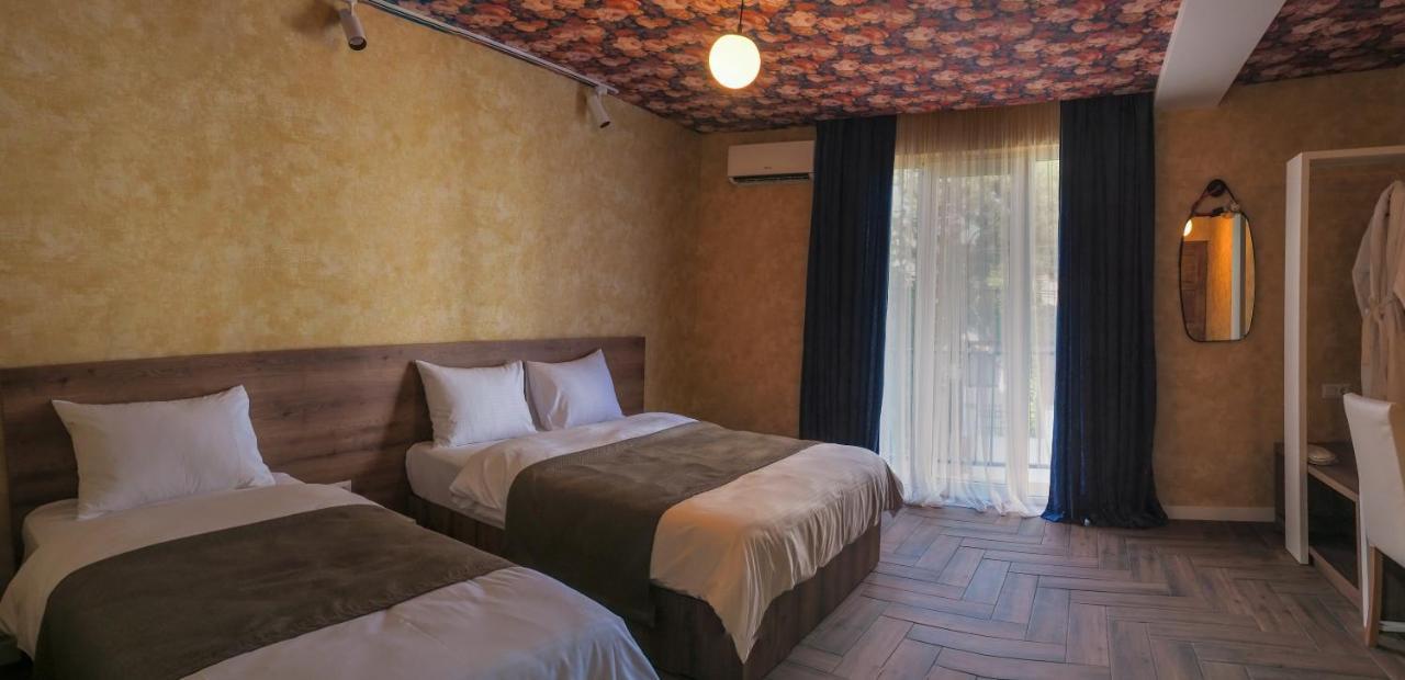 Hotel Banihills Tbiliszi Kültér fotó
