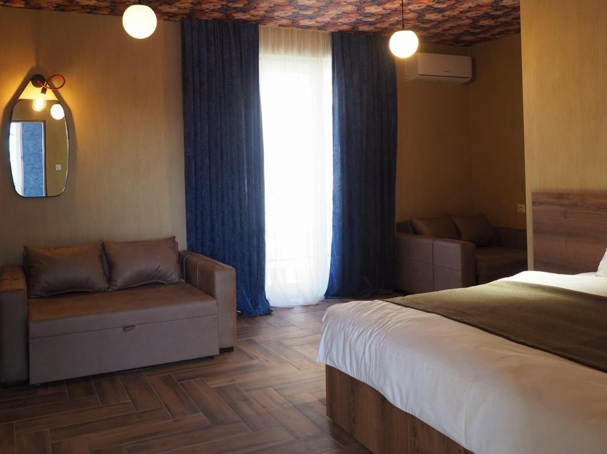 Hotel Banihills Tbiliszi Kültér fotó