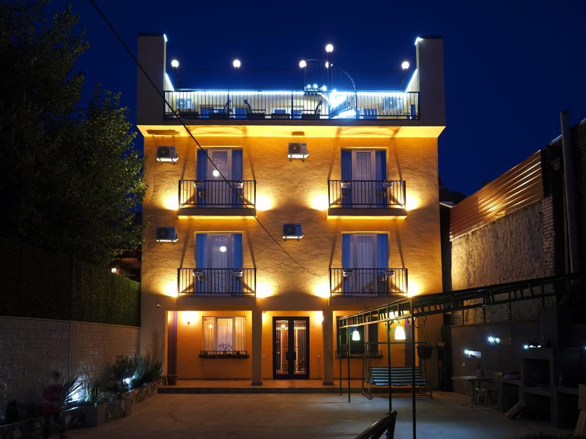 Hotel Banihills Tbiliszi Kültér fotó
