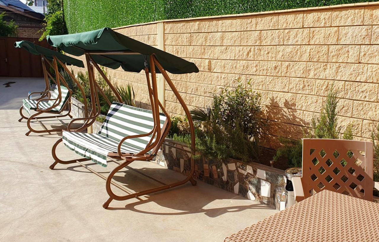 Hotel Banihills Tbiliszi Kültér fotó