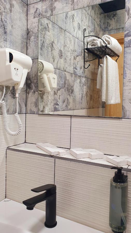 Hotel Banihills Tbiliszi Kültér fotó