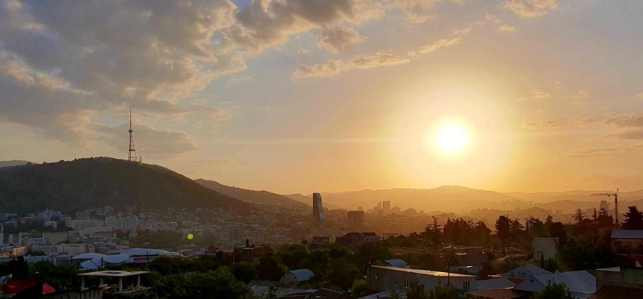 Hotel Banihills Tbiliszi Kültér fotó