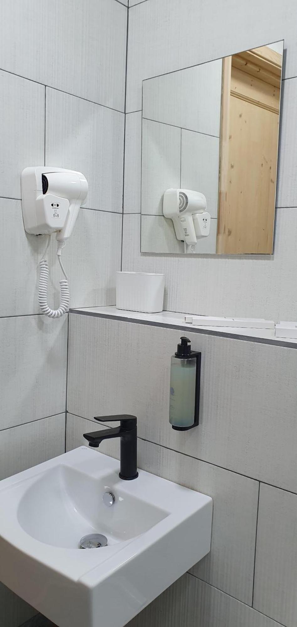 Hotel Banihills Tbiliszi Kültér fotó